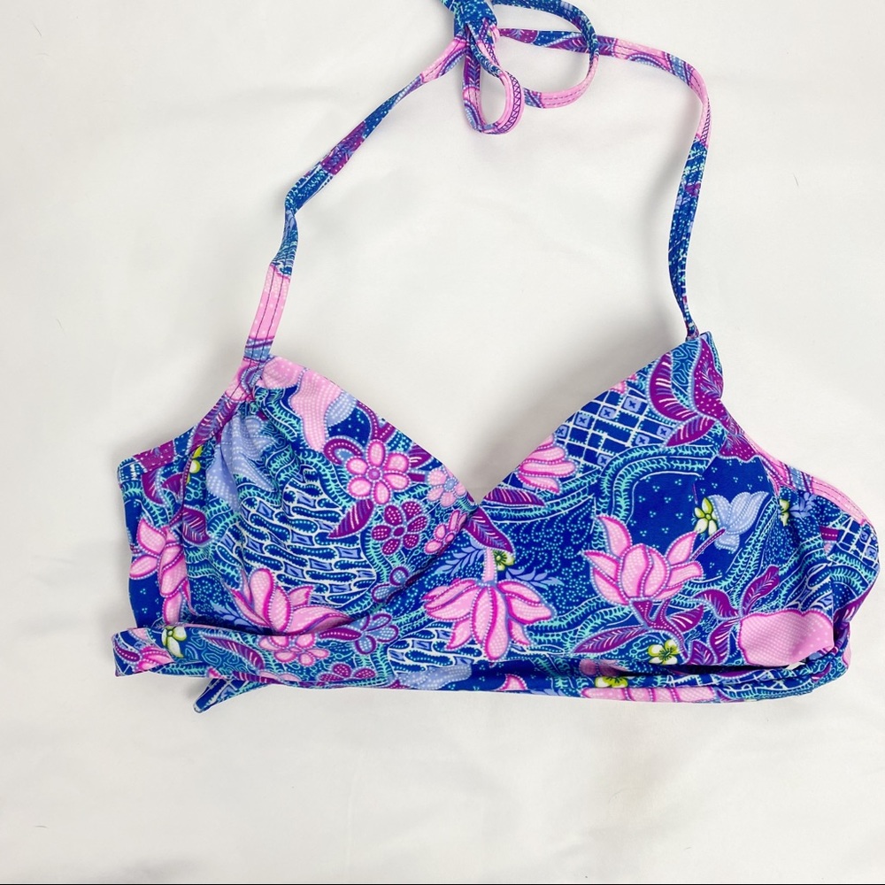 Victoria’s Secret•Wrap halter bikini top floral